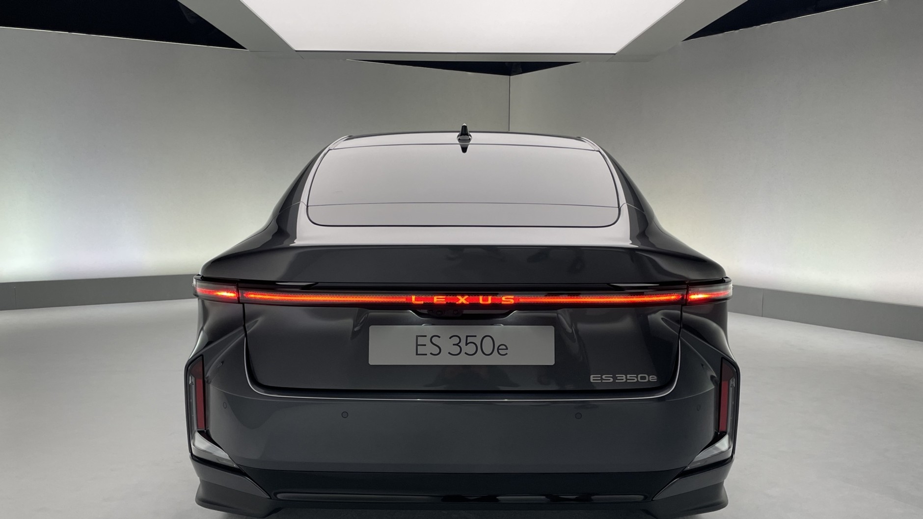 Nowy Lexus ES (2025)