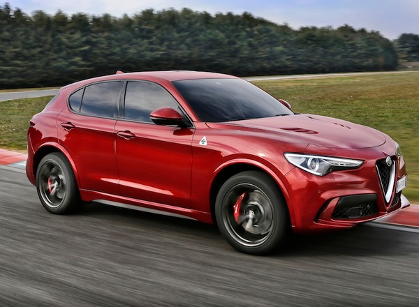 Alfa Romeo Stelvio Quadrifoglio za 402 800 zł: 510 KM i 3,8 s do setki