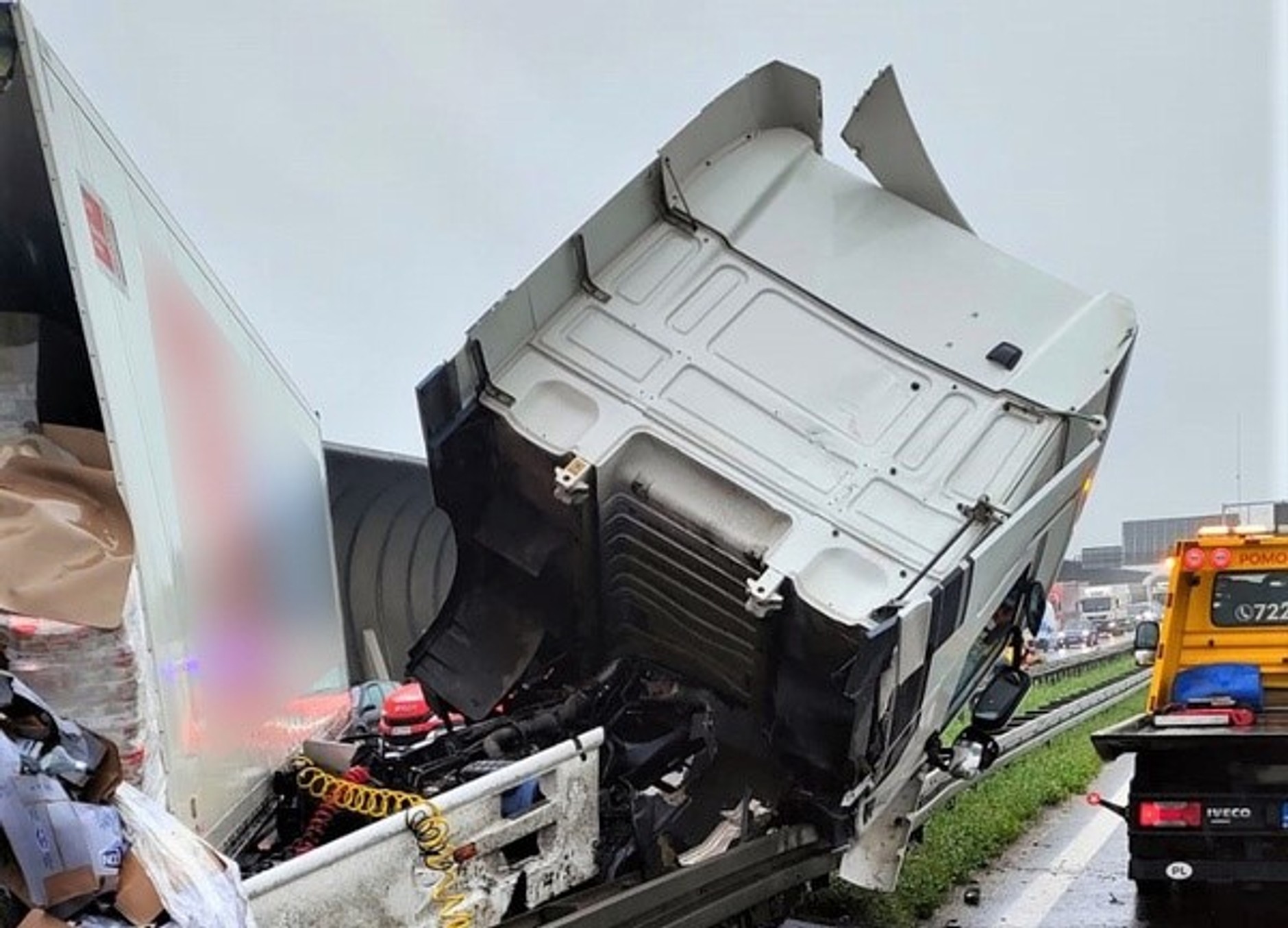 W kolizji pod Wrocławiem uczestniczyły dwa ciężarowe DAF-y