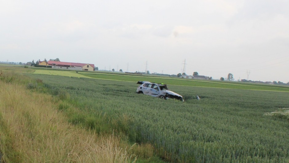 Obraz pochodzący z serwisu https://wloclawek.policja.gov.pl/kb4/informacje/wiadomosci/148871,Wypadek-smiertelny-na-autostradzie-w-pow-wloclawskim-policjanci-apeluja-o-rozwag.html