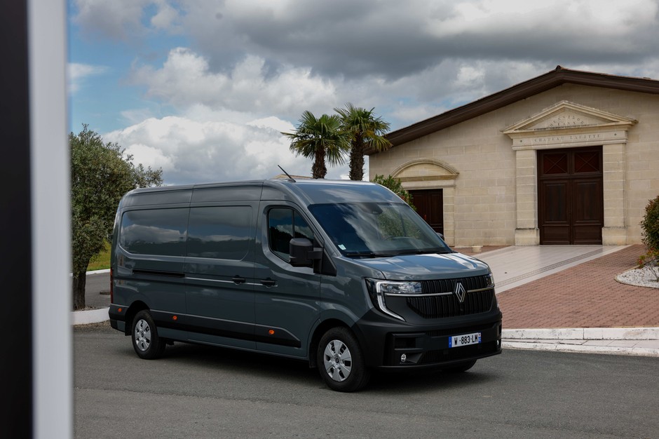 Renault Master 2024