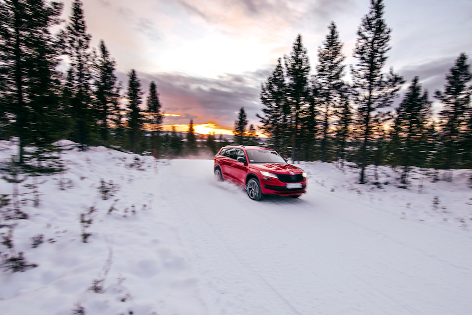 Skoda 4x4 – jazda na lodzie i śniegu