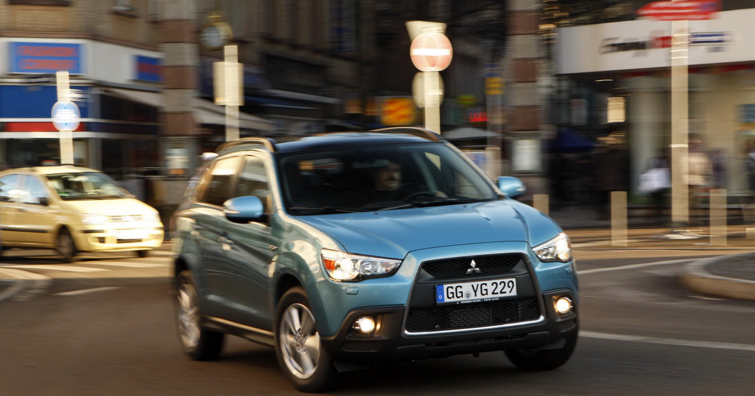 Genewa 2010: Mitsubishi ASX - Jet Fighter w miejskim SUV-ie