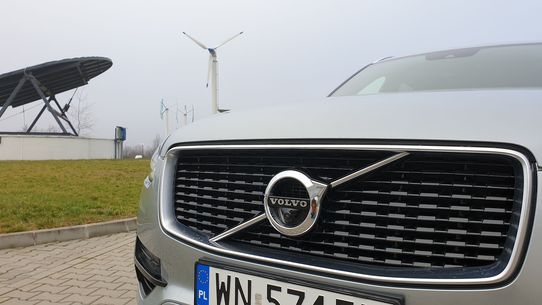 Volvo XC90 – która hybryda będzie lepszym wyborem