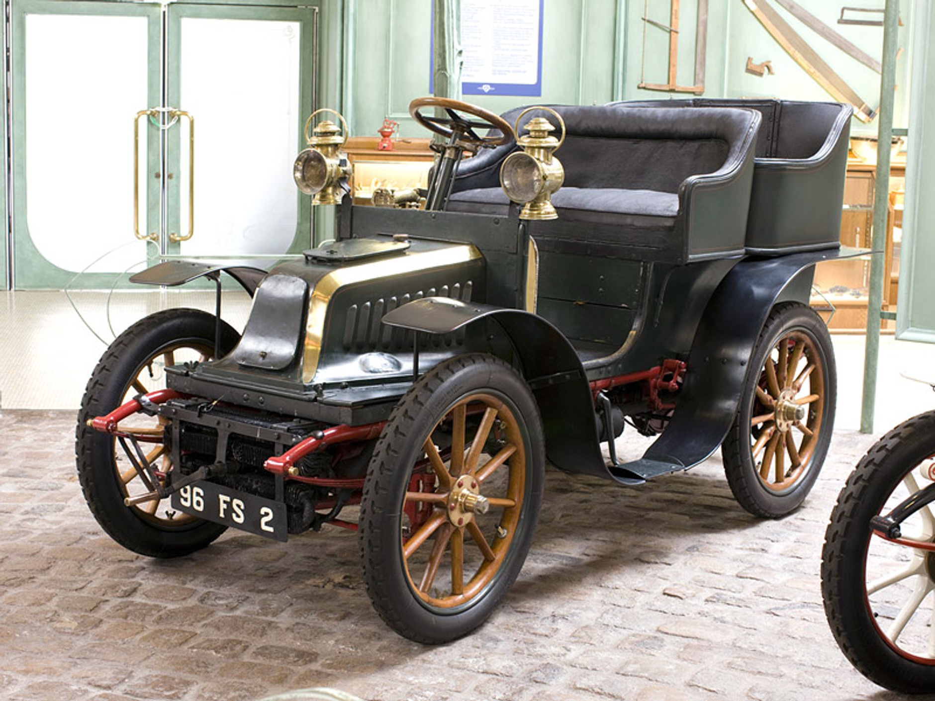 Peugeot 1889-2008: historia jakich mało (fotogaleria)