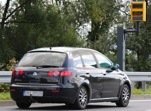 Odcinkowy pomiar prędkości skuteczniejszy od fotoradarów