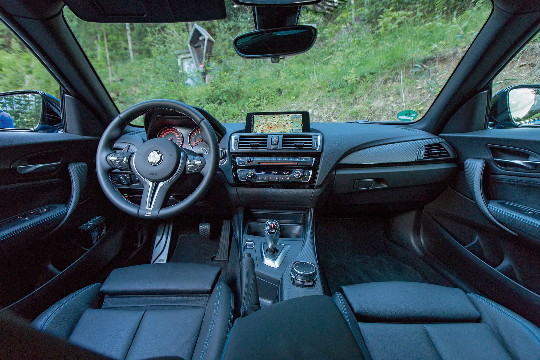 BMW M2 vs 2002 Turbo – geny turbodiabła