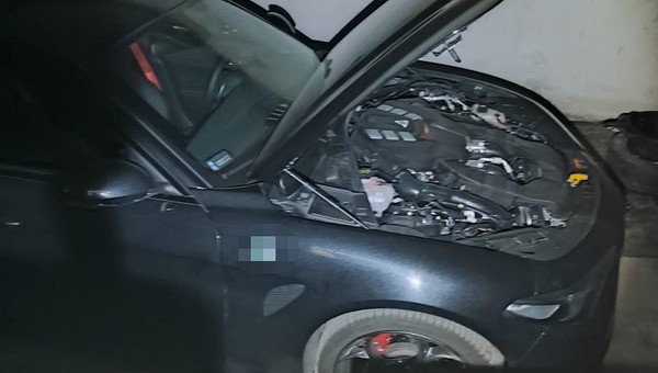 Brawurowa akcja grupy Kobra. W "dziupli" pod Warszawą policjanci "trafili w dziesiątkę"