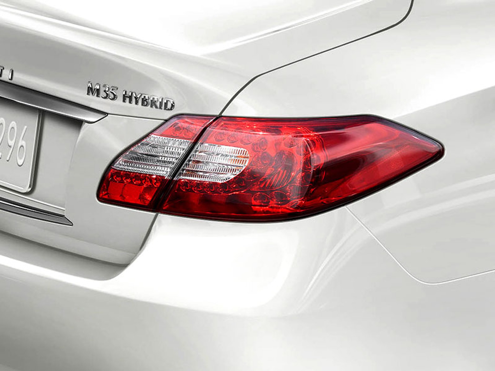 Infiniti M: premiera w USA, ale sprzedaż też w Europie