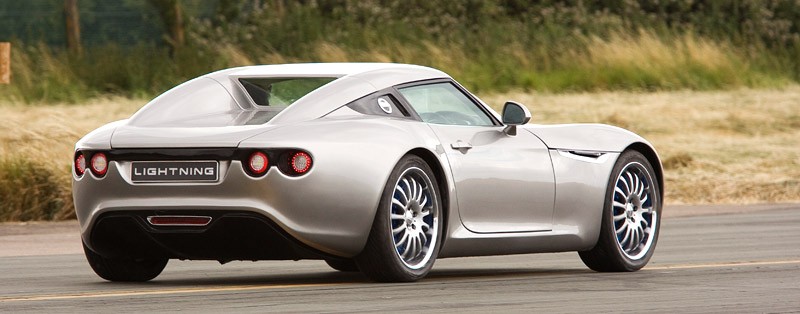 Lightning GT – mocny elektryczny supersport wchodzi do sprzedaży