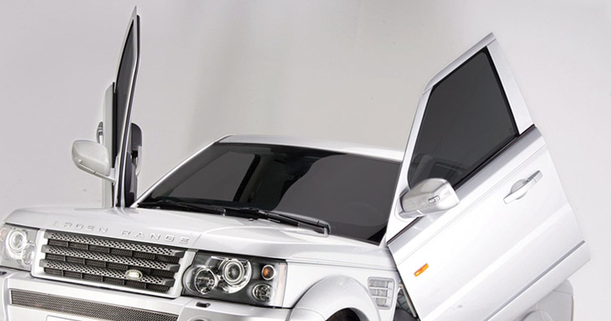 Arden doda twojemu Range Rover Sport skrzydeł