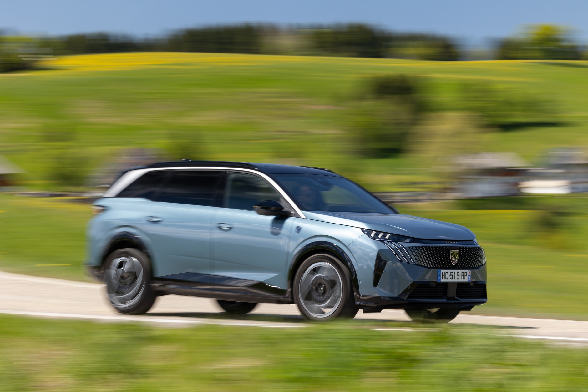 Peugeot E-5008 325 Dual Motor