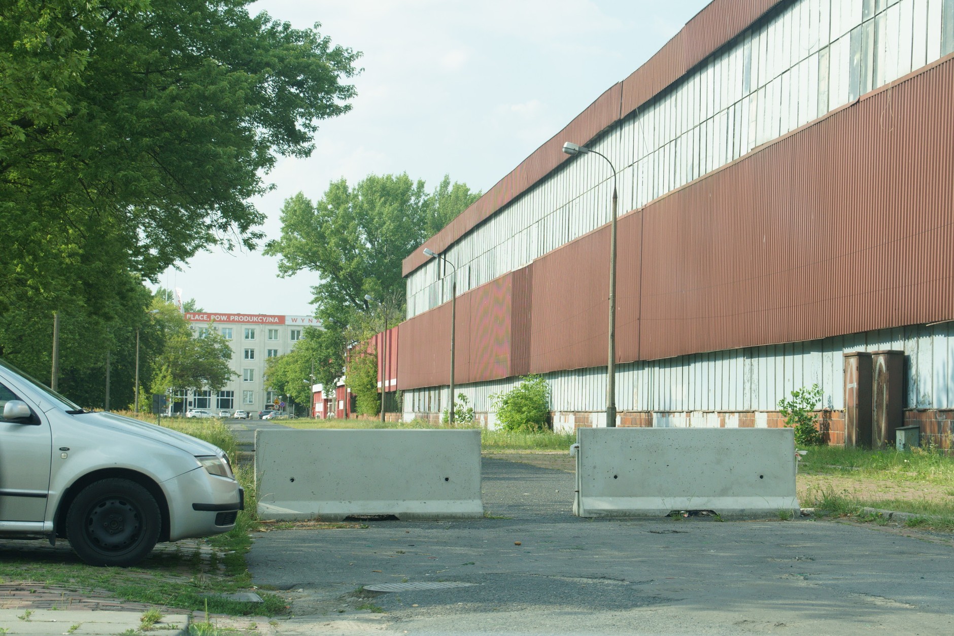 Ogrodzenie dawnych zakładów FSO w Warszawie
