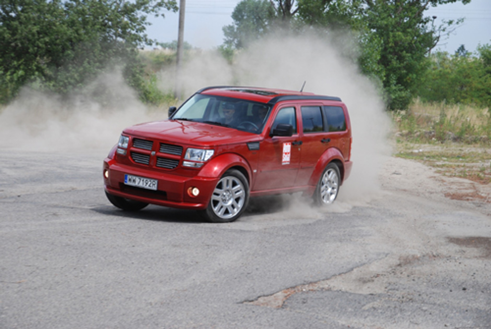 Dodge Nitro RT 4.0 - Wybuchowy, ale bez dopalacza
