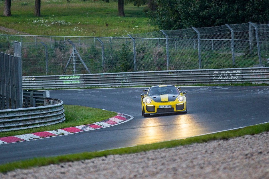 Porsche 911 GT2 RS