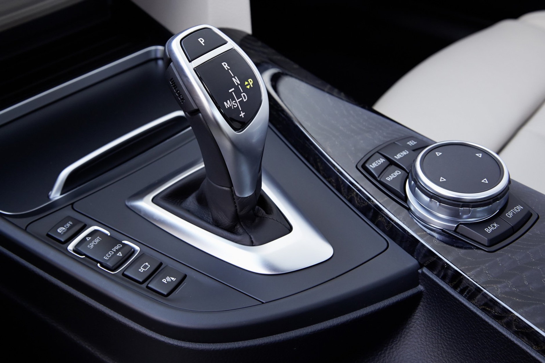 Odnowione BMW Serii 3 MY 2016