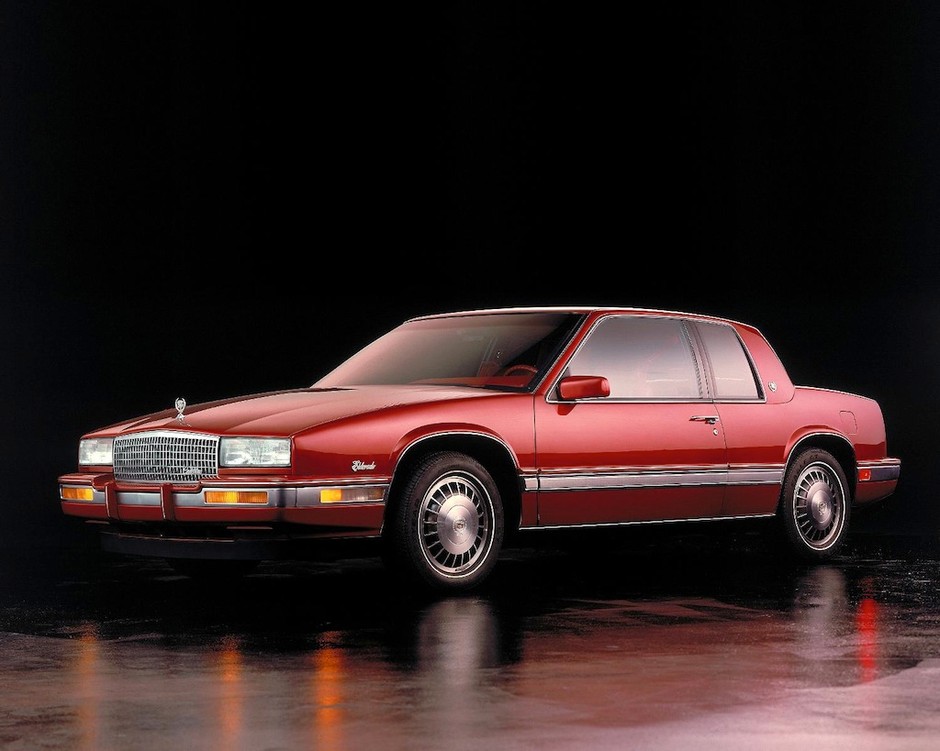 85 lat GM Design