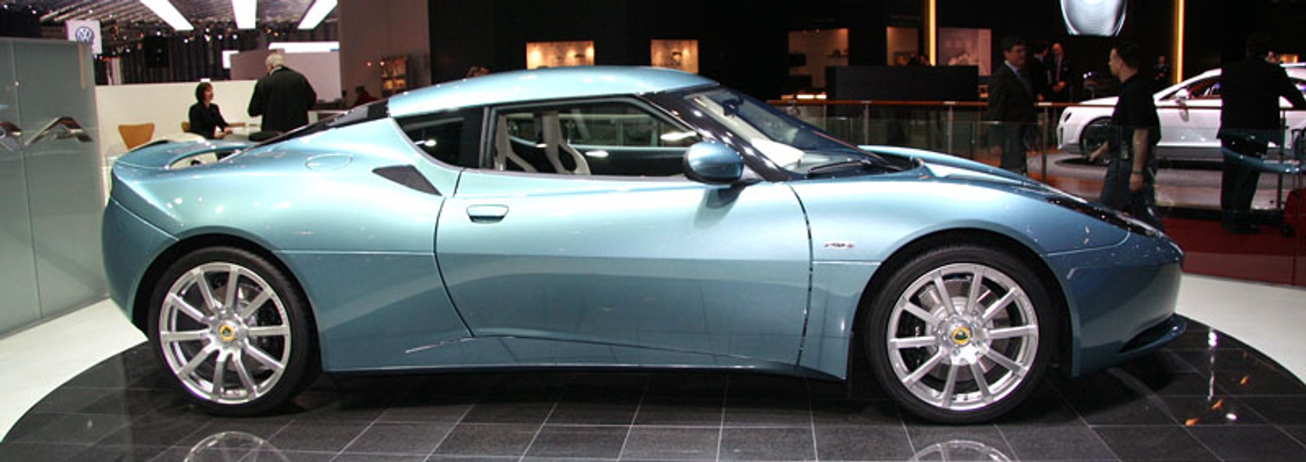 Genewa 2009: parada sportu i tuningu (fotogaleria)