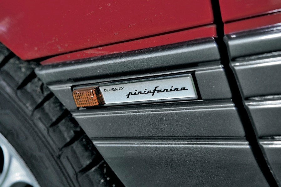 Alfa Romeo 164