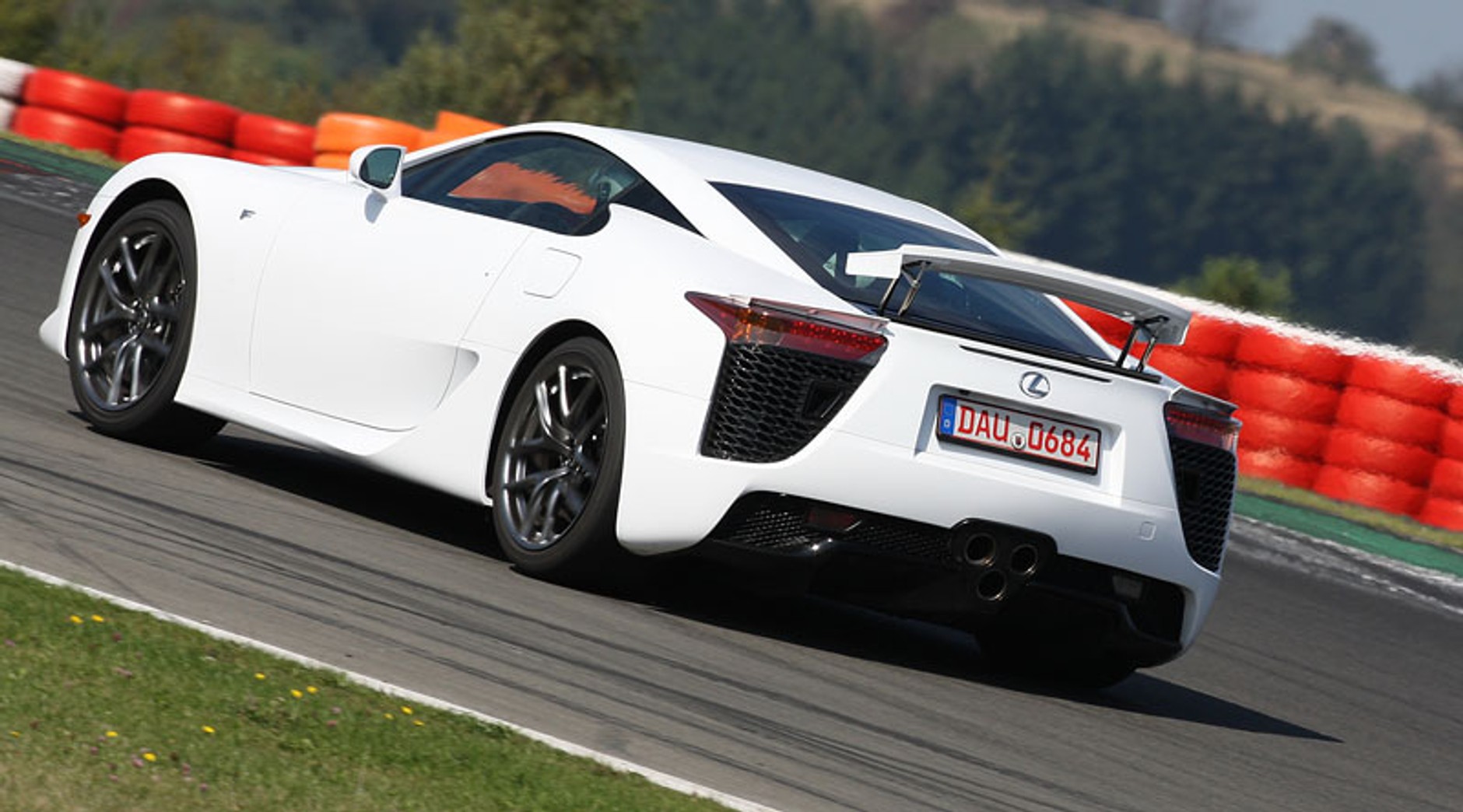 Tokio 2009: Lexus LF-A, czyli supersamochód z Japonii