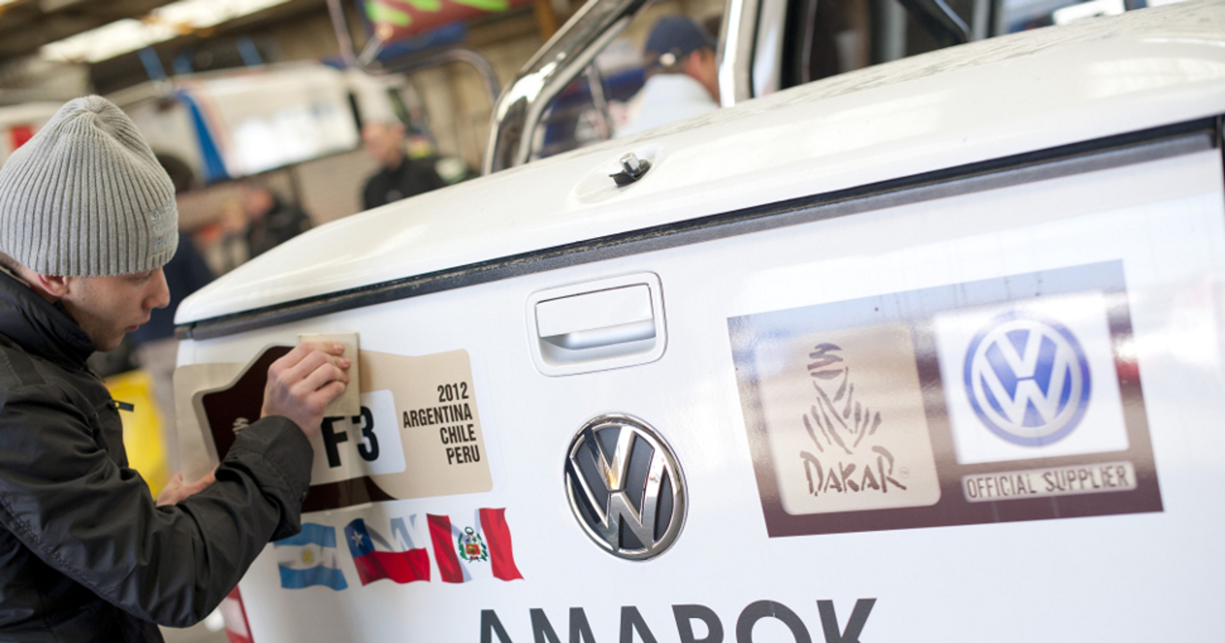 Michalczewski przetestuje VW Amaroka podczas Dakaru