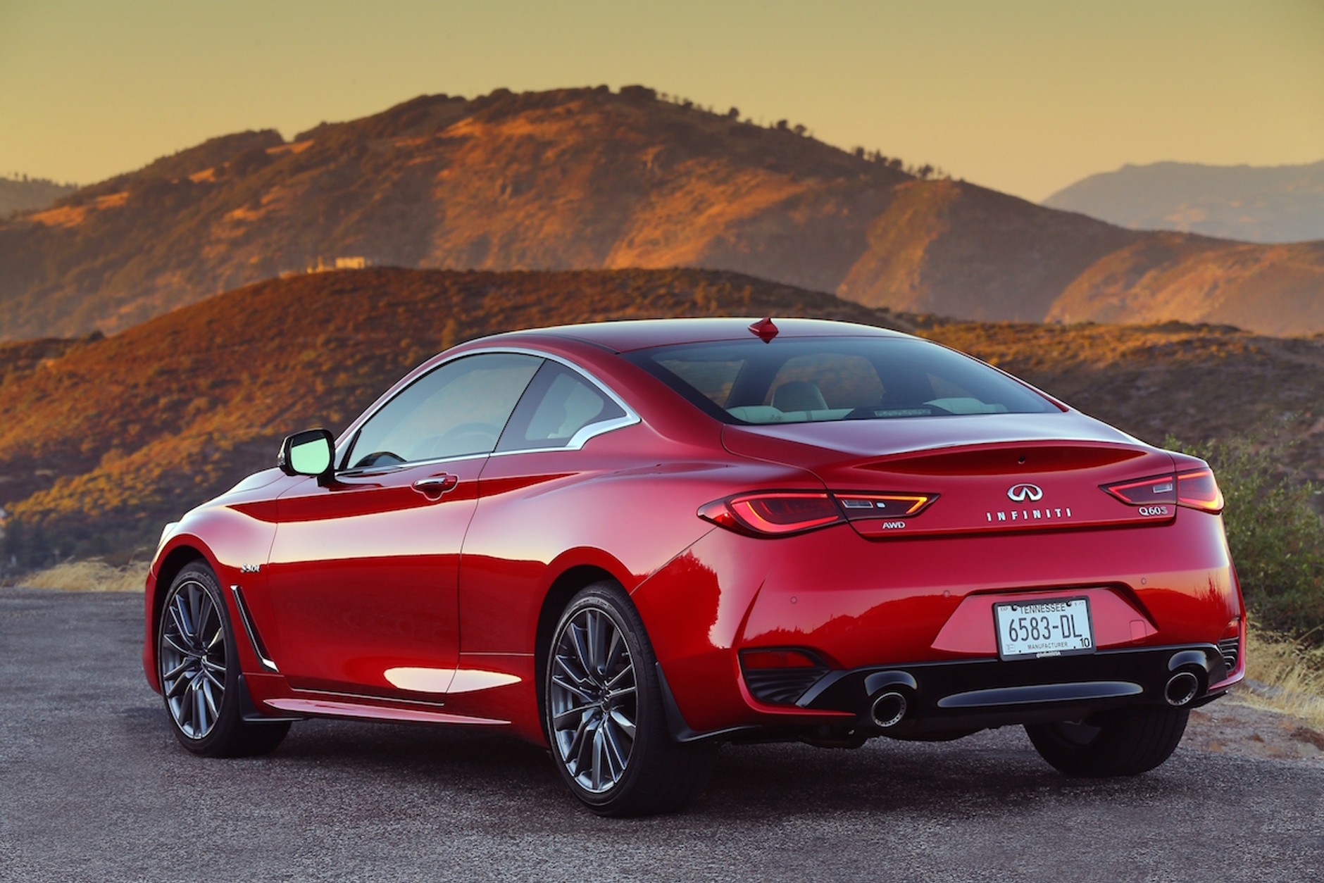 Infiniti Q60 S