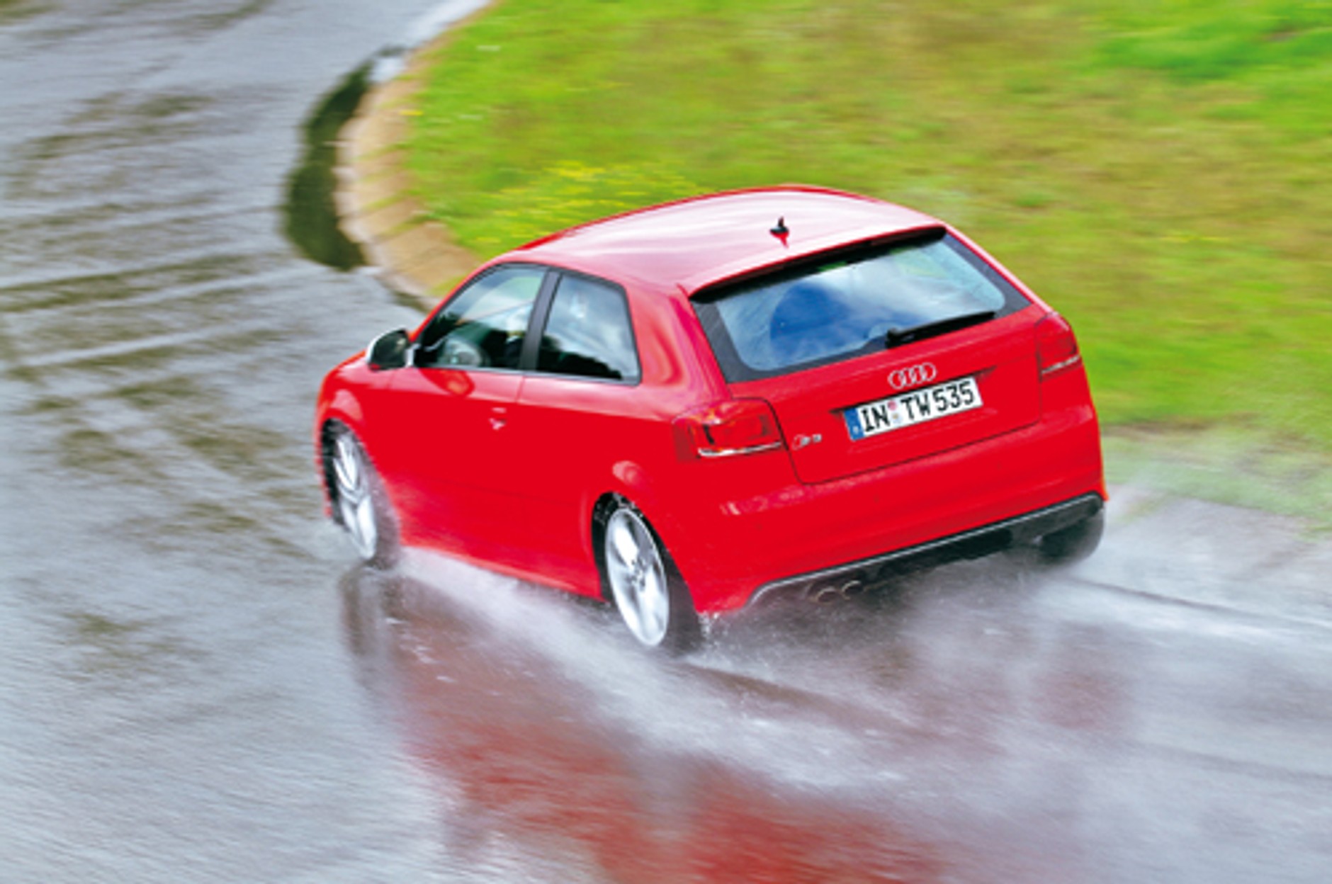 Powrót legendy: Ford Focus RS kontra Audi S3 i BMW 130i