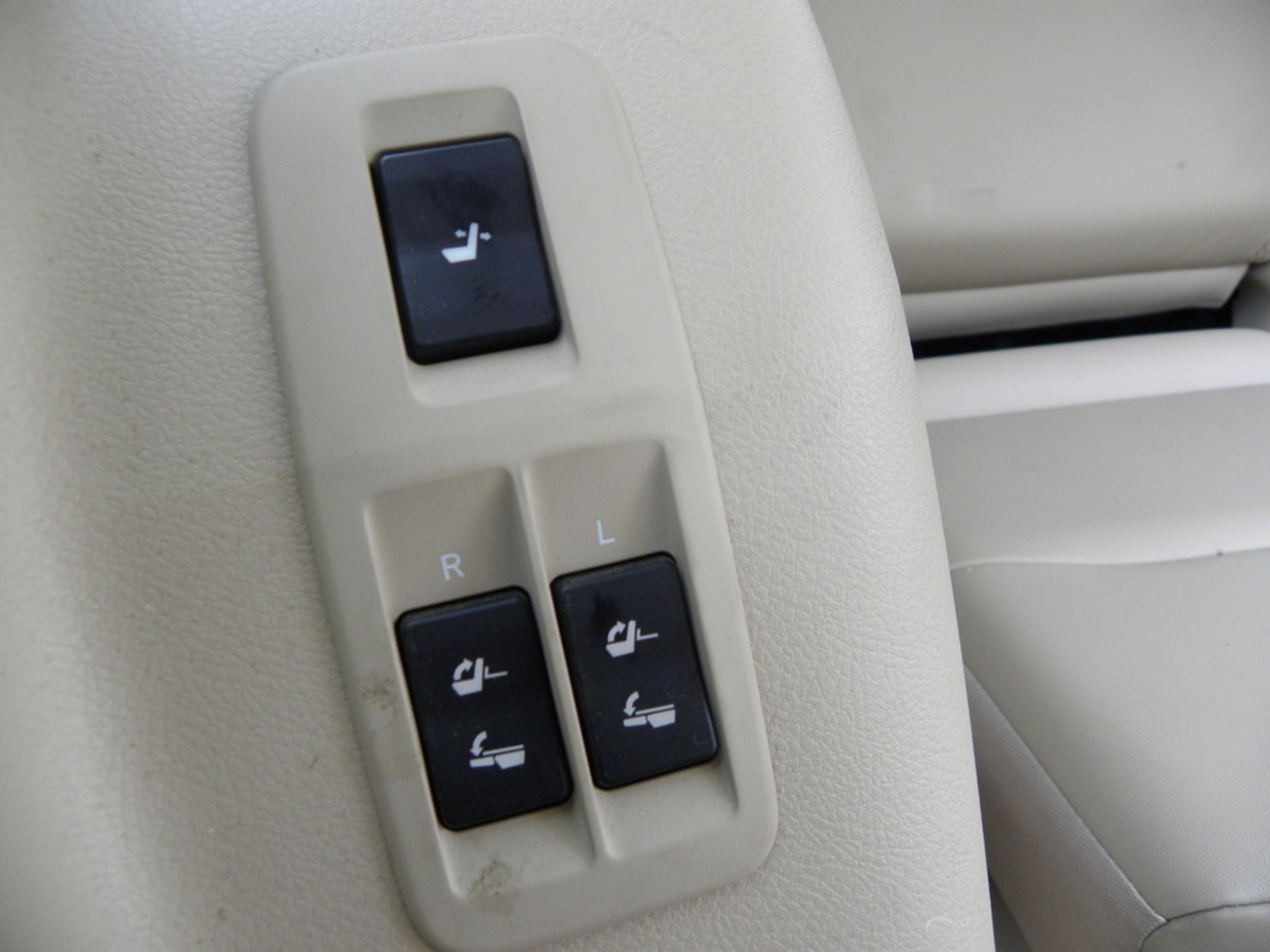 Toyota Land Cruiser: Wysoko zawieszony luksus