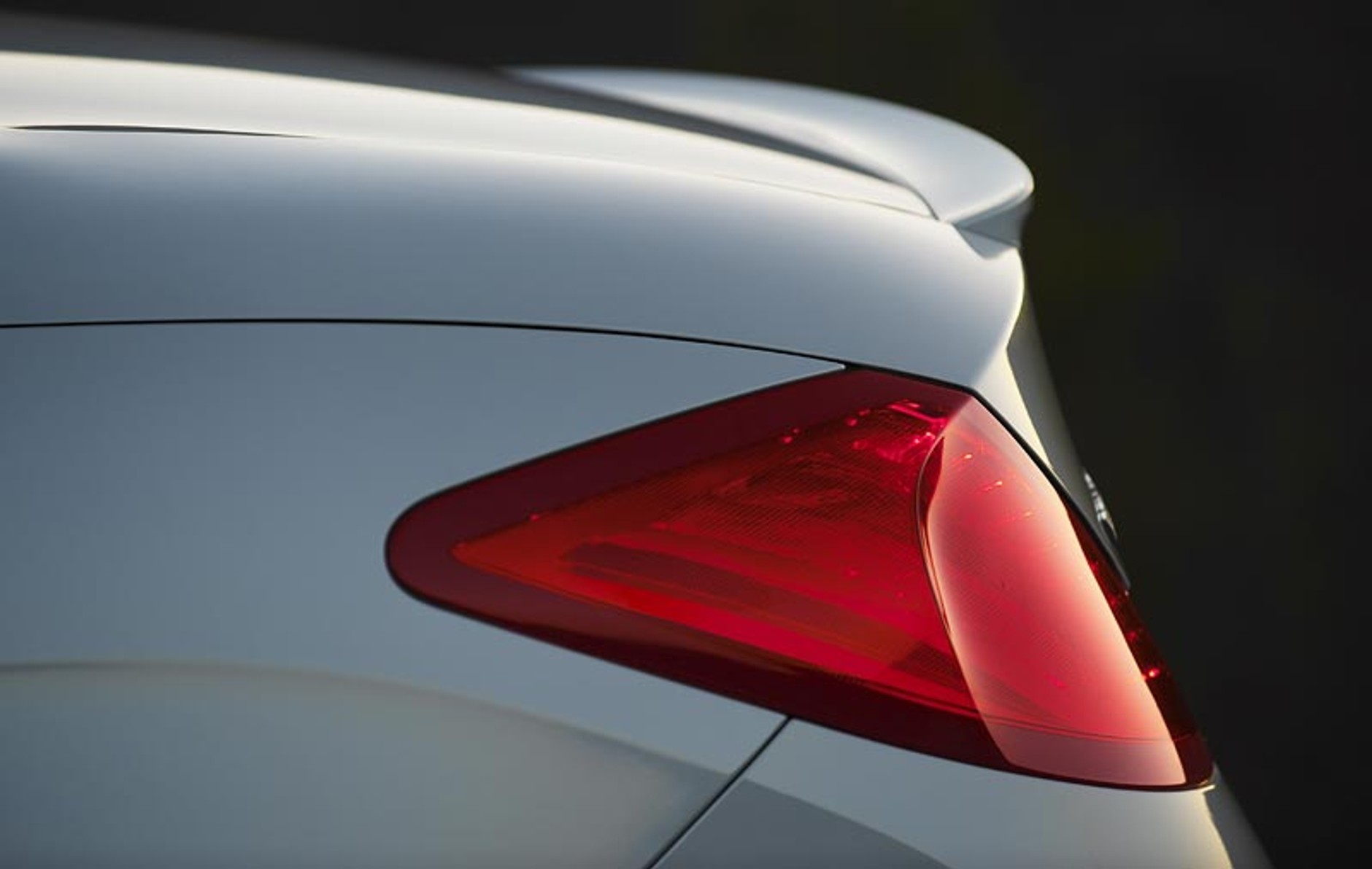 Peugeot: jadąc 308 CC z... ogrzewanym karkiem (ceny w Polsce)