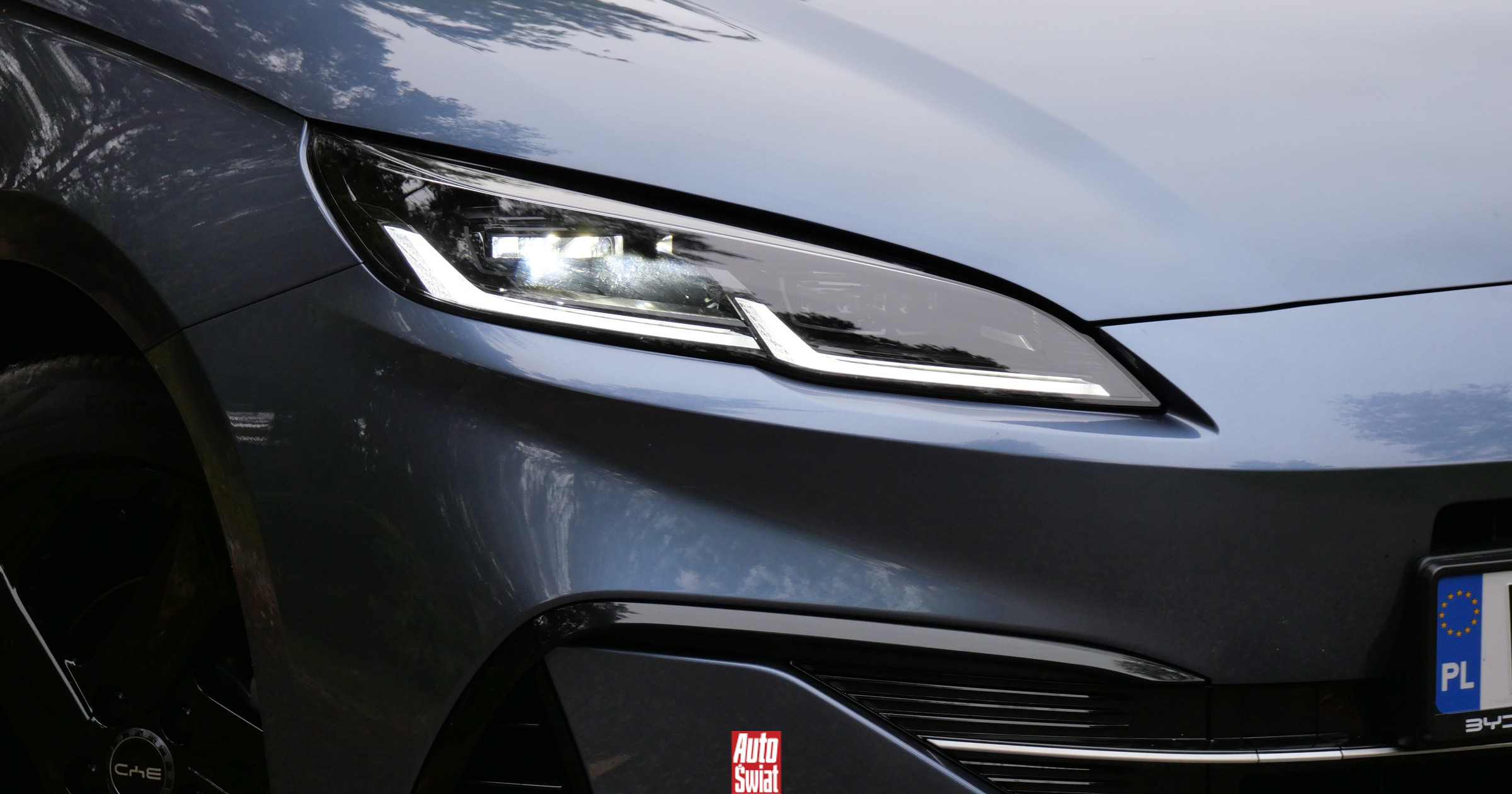 Dobry październik na rynku nowych samochodów w Polsce. Niespodzianek nie brakowało