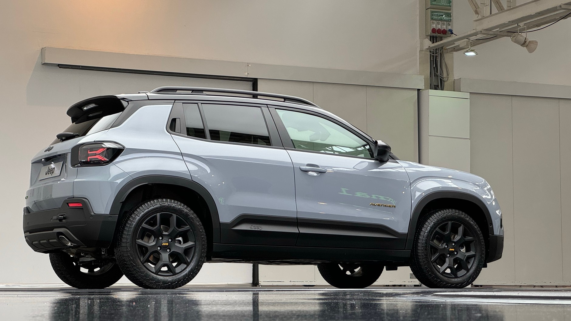 Jeep Avenger 4xe w wersji The North Face Edition