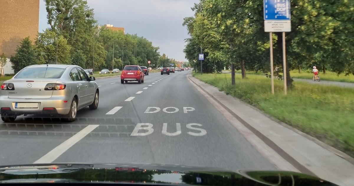 Samochody elektryczne na buspasach