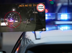 Zaskakujący manewr policji. Radiowóz jechał do akcji [WIDEO]