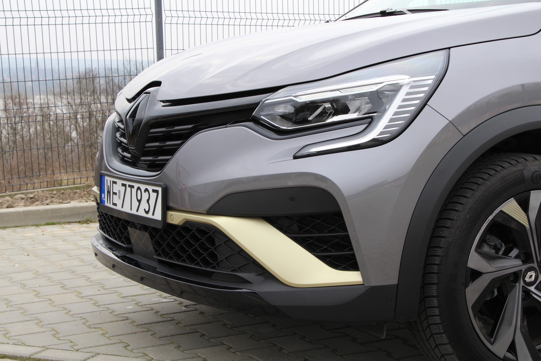 Renault Captur E-Tech full hybrid E-Tech engineered