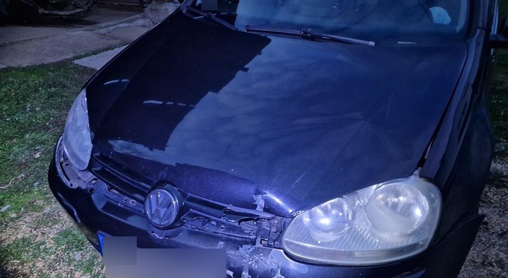 Auto było charakterystycznie uszkodzone – nie było wątpliwości, że policjanci właśnie jego szukali