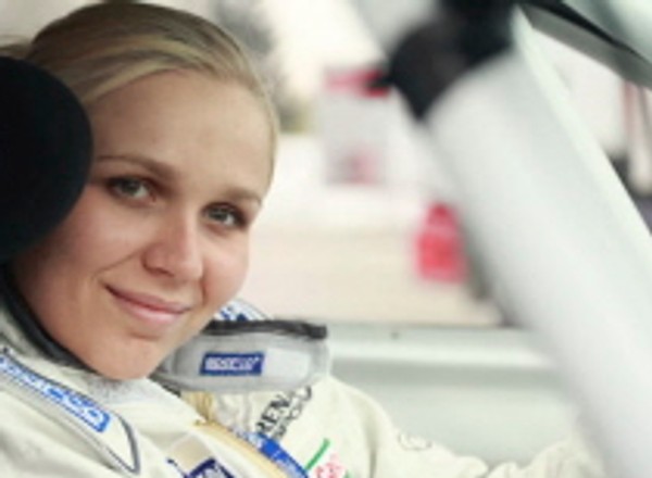 Wyścigi: Karolina na podium Mistrzostw Europy