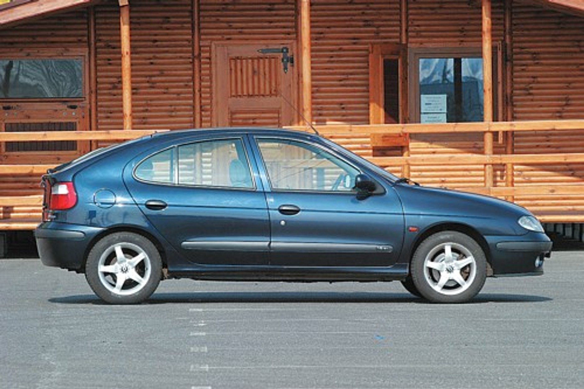 Kompakty o różnych osobowościach