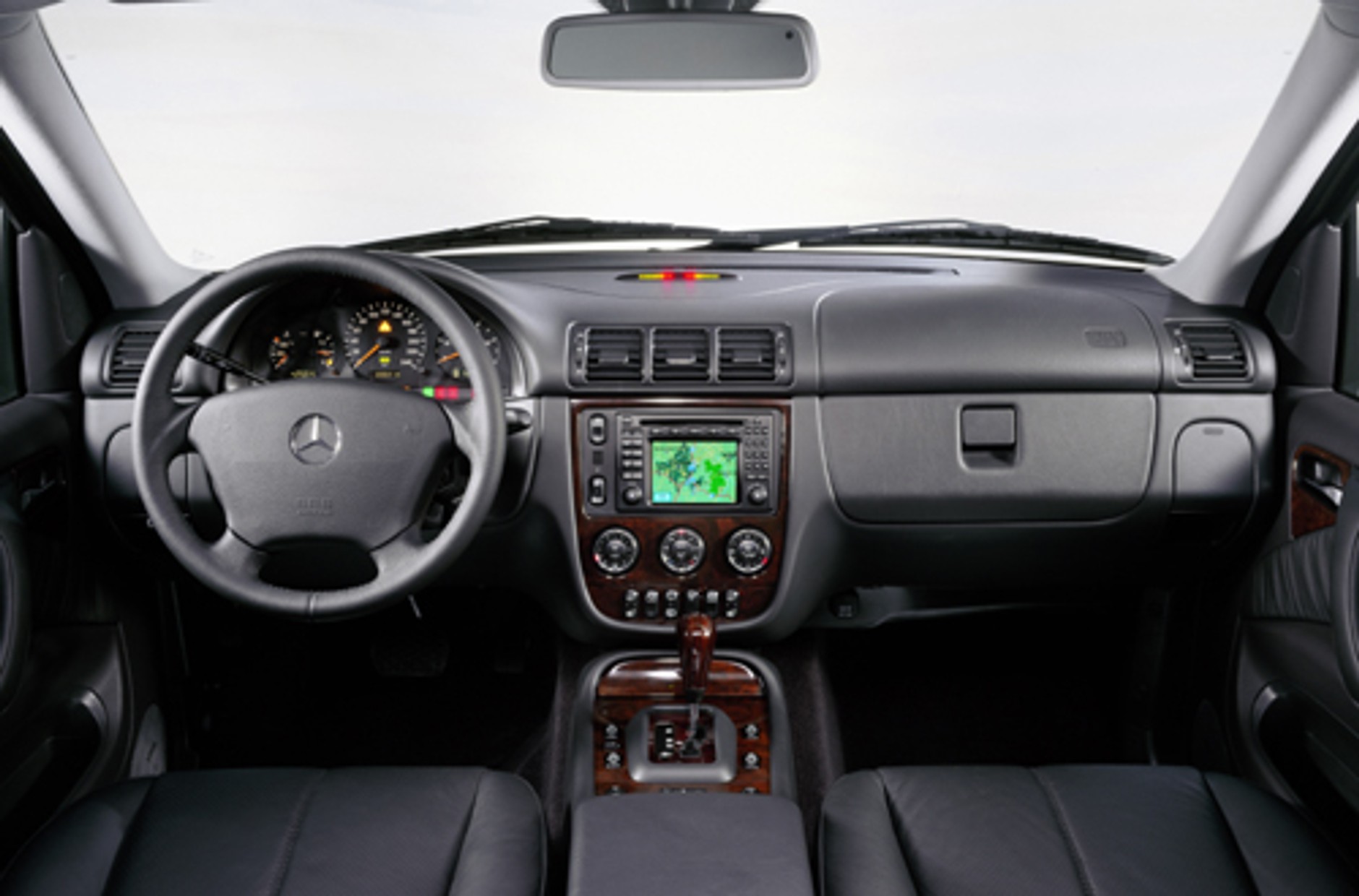 Mercedes ML - Gwiazda na trójkę