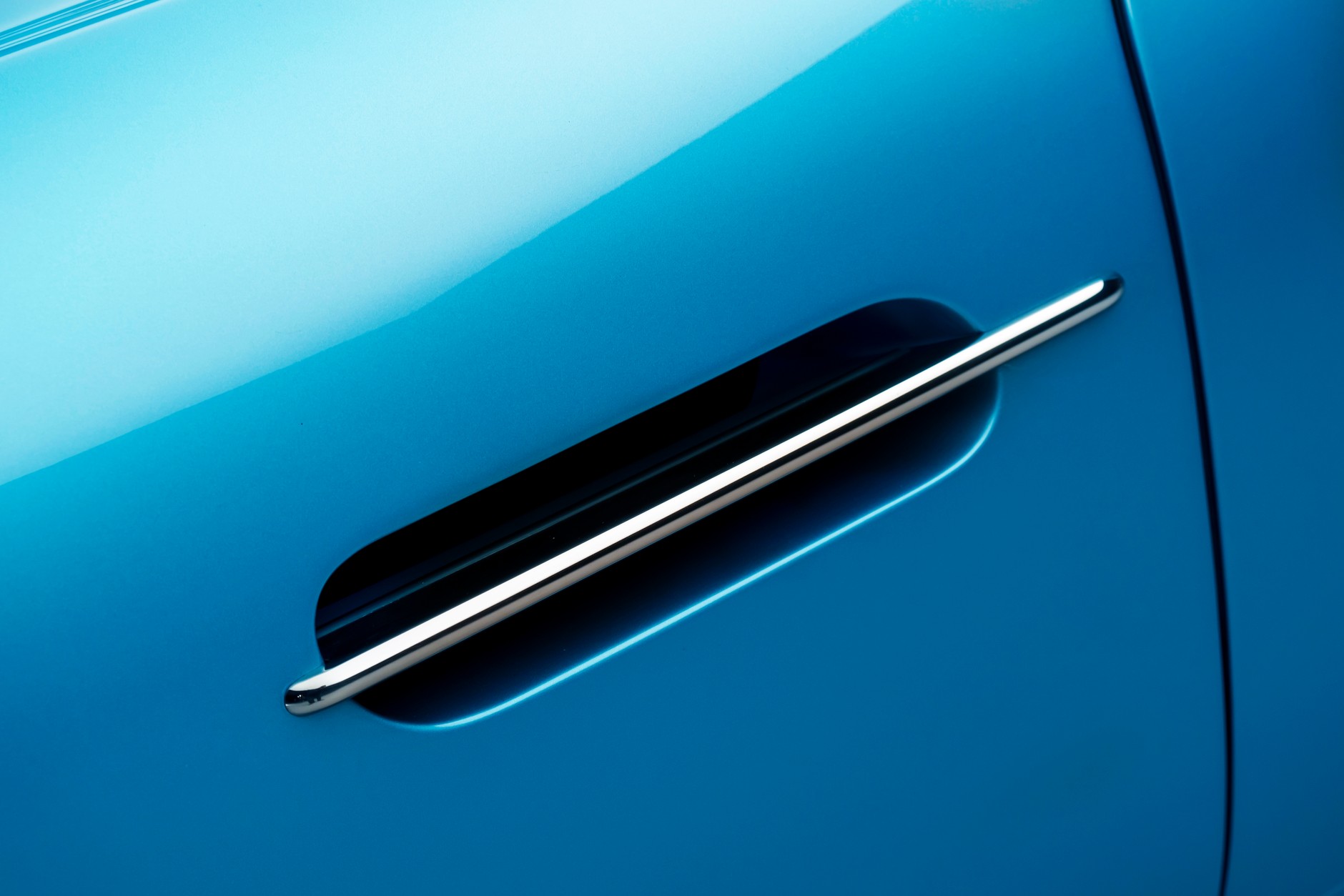 Aston Martin DB5 skończył 60 lat