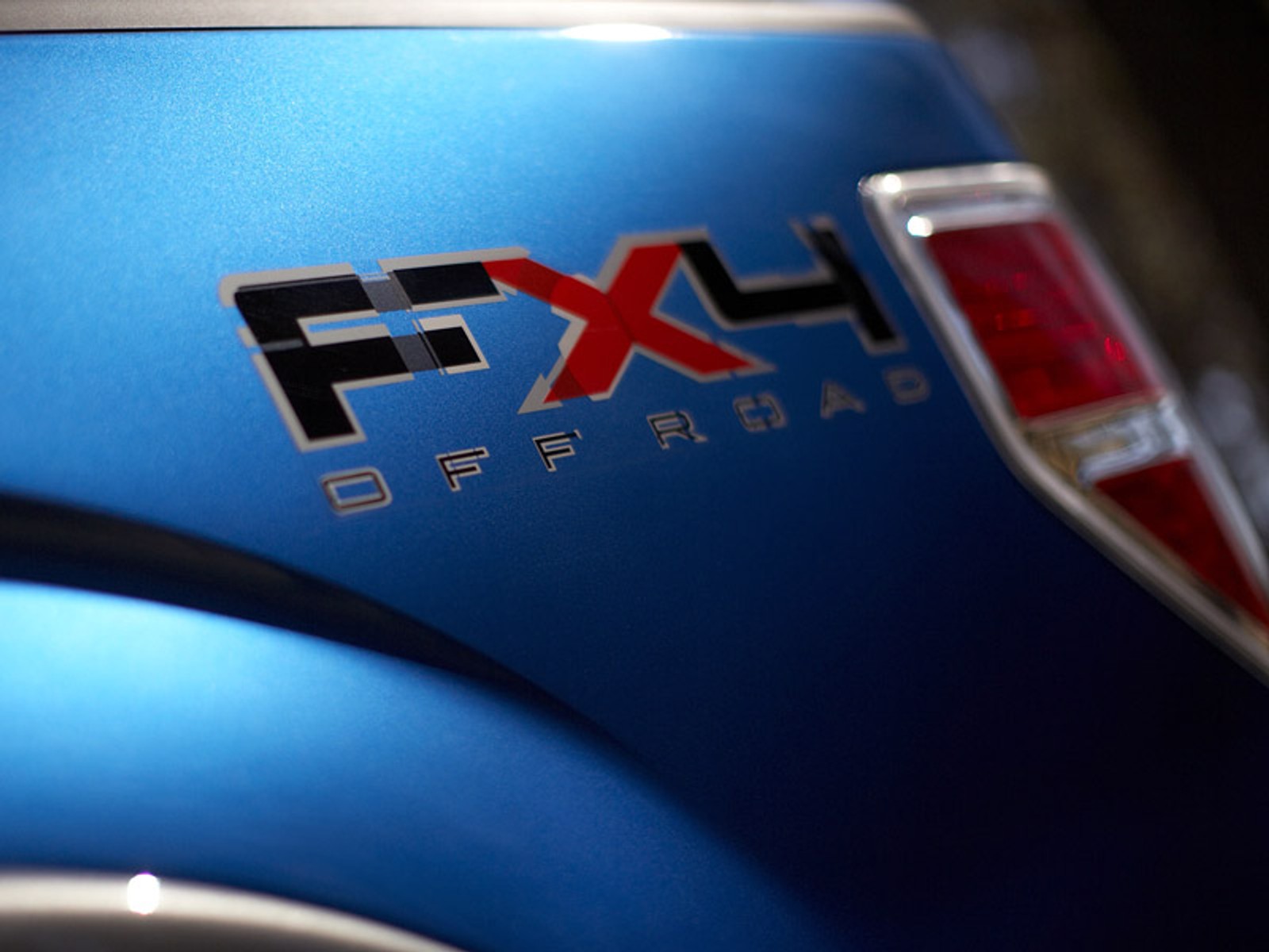 Ford F-150: legendarny pickup z nową twarzą (+ wideo)