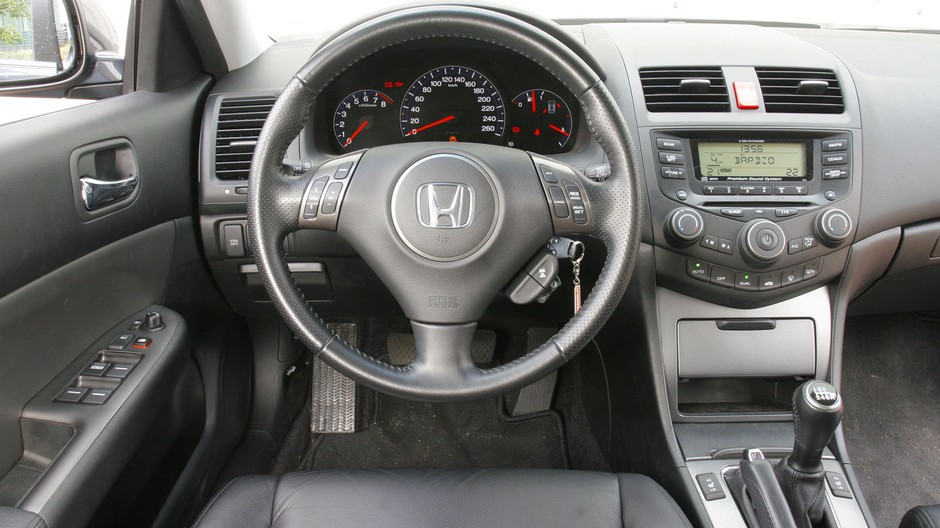 6. Honda Accord VII (2003-08) - od 15 000 zł