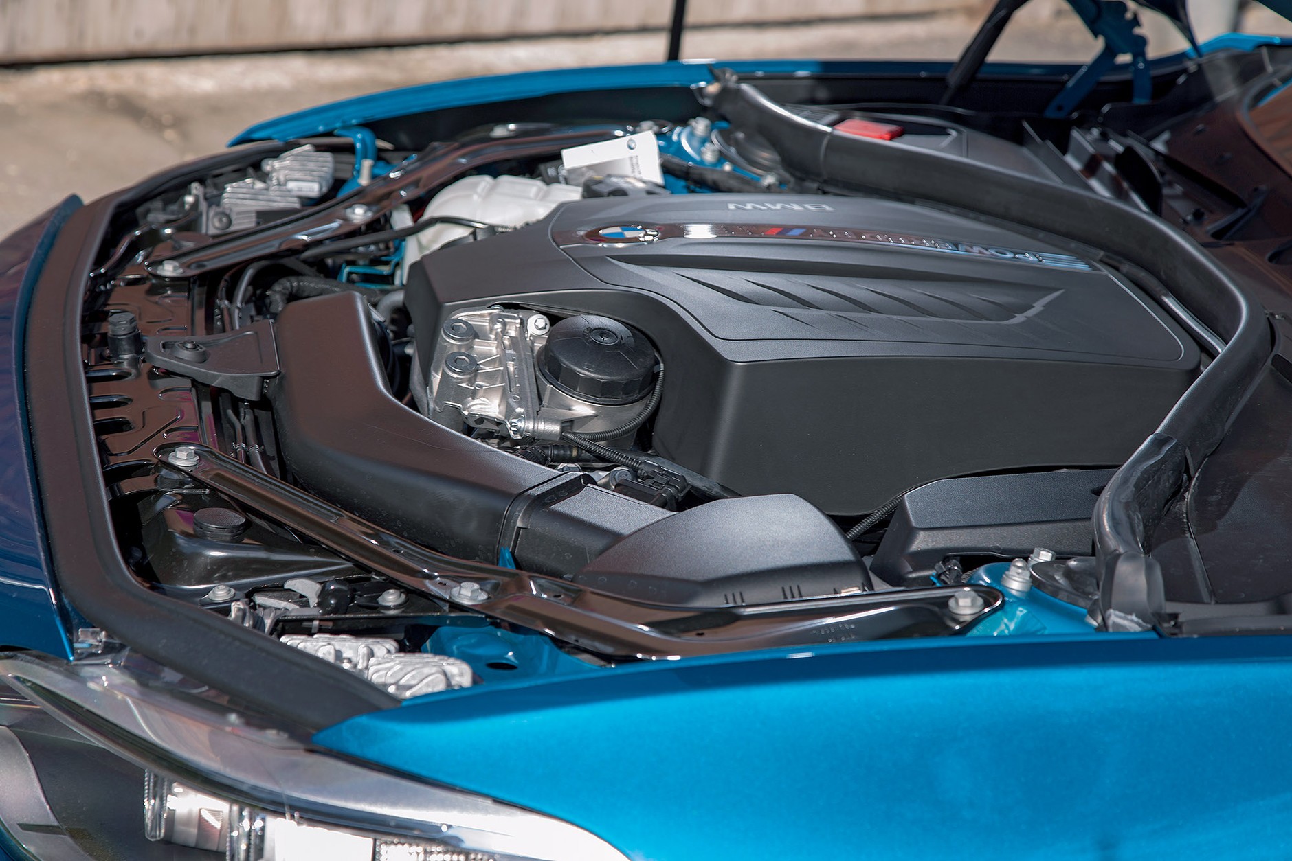 BMW M2 vs 2002 Turbo – geny turbodiabła