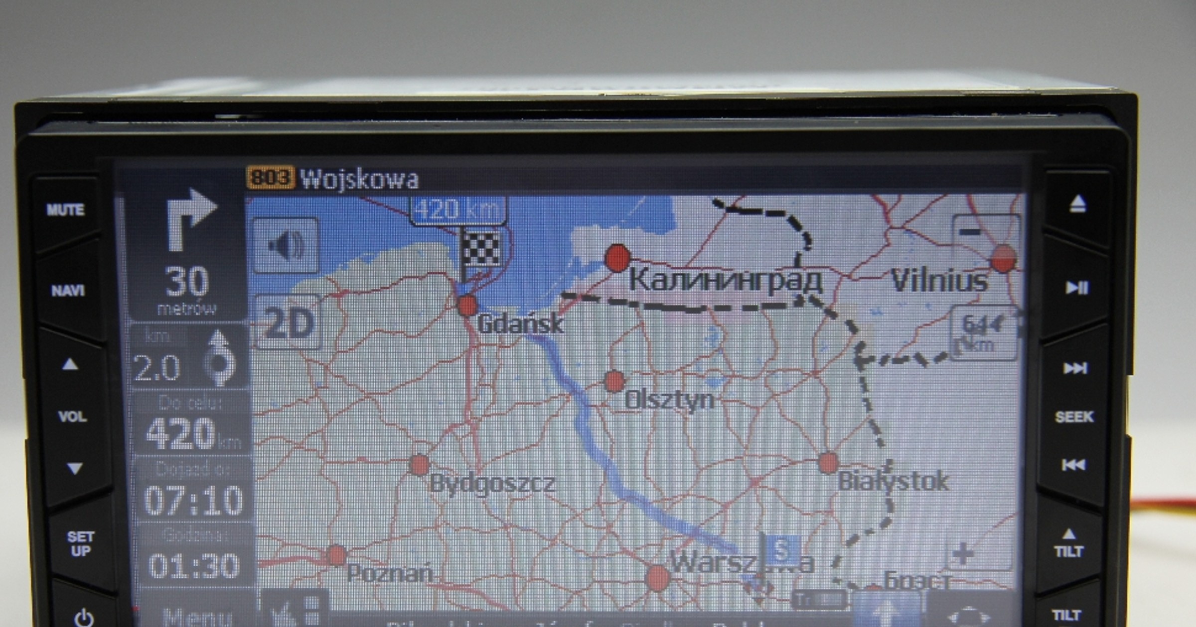 Radio z nawigacją: NavRoad NR650BTV
