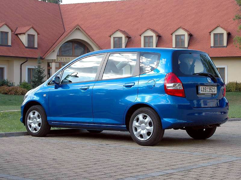 Auto Bild TÜV Report 2008 (samochody 4- i 5-letnie): w czołówce Porsche 911, Honda Jazz i Subaru Legacy