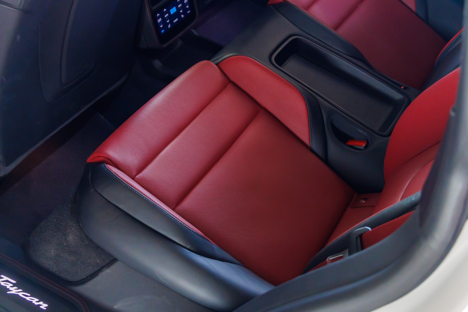 2024 Porsche Taycan 4S