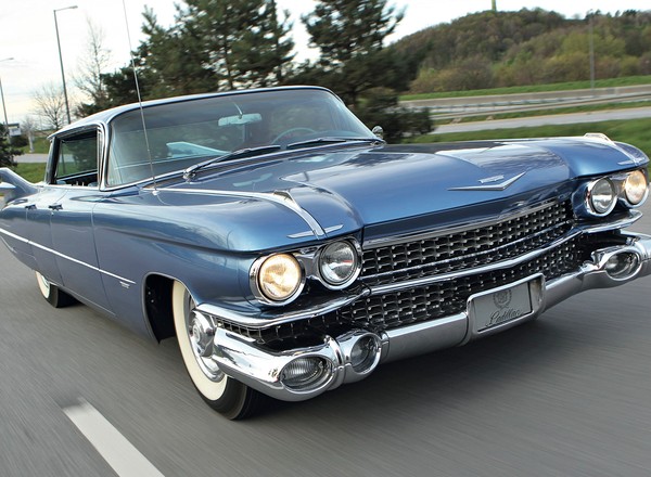 Klasyk z najwyższej półki - Cadillac series 62 sedan