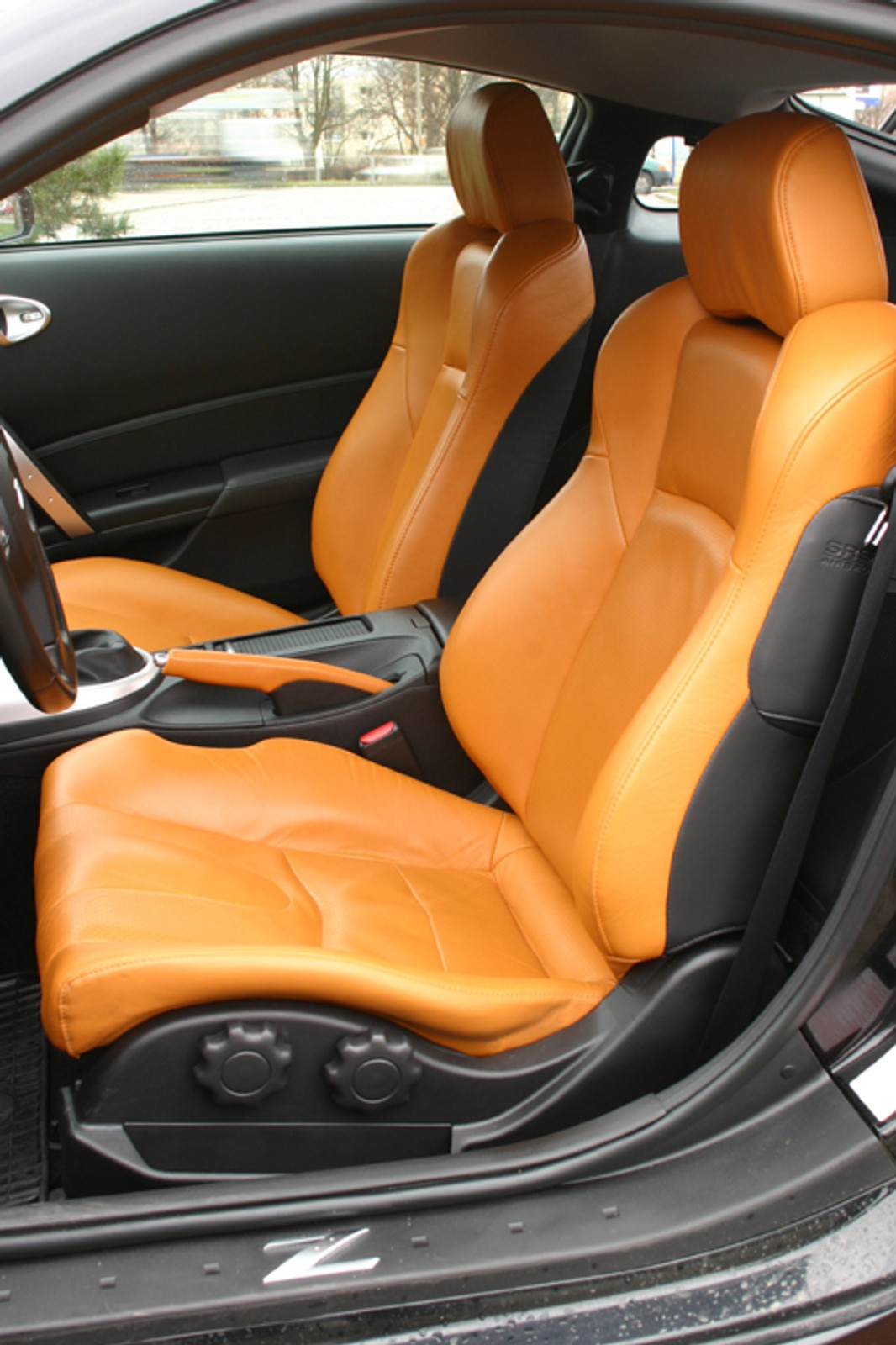 Nissan 350Z Pack - Auto do jazdy bokami