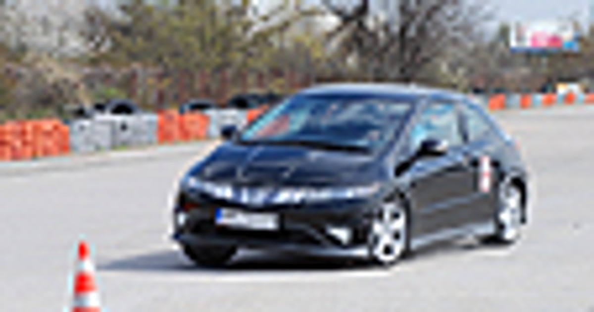 Honda Civic Type S - Trzydrzwiowe UFO