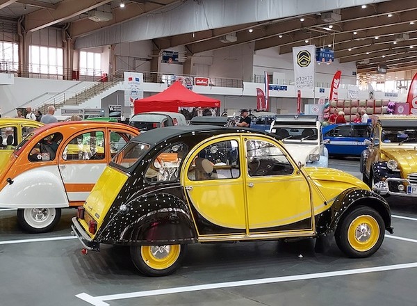 Retro Motor Show. Trzydniowe święto klasycznej motoryzacji w Poznaniu. Tysiąc klasyków do podziwiania i kupienia