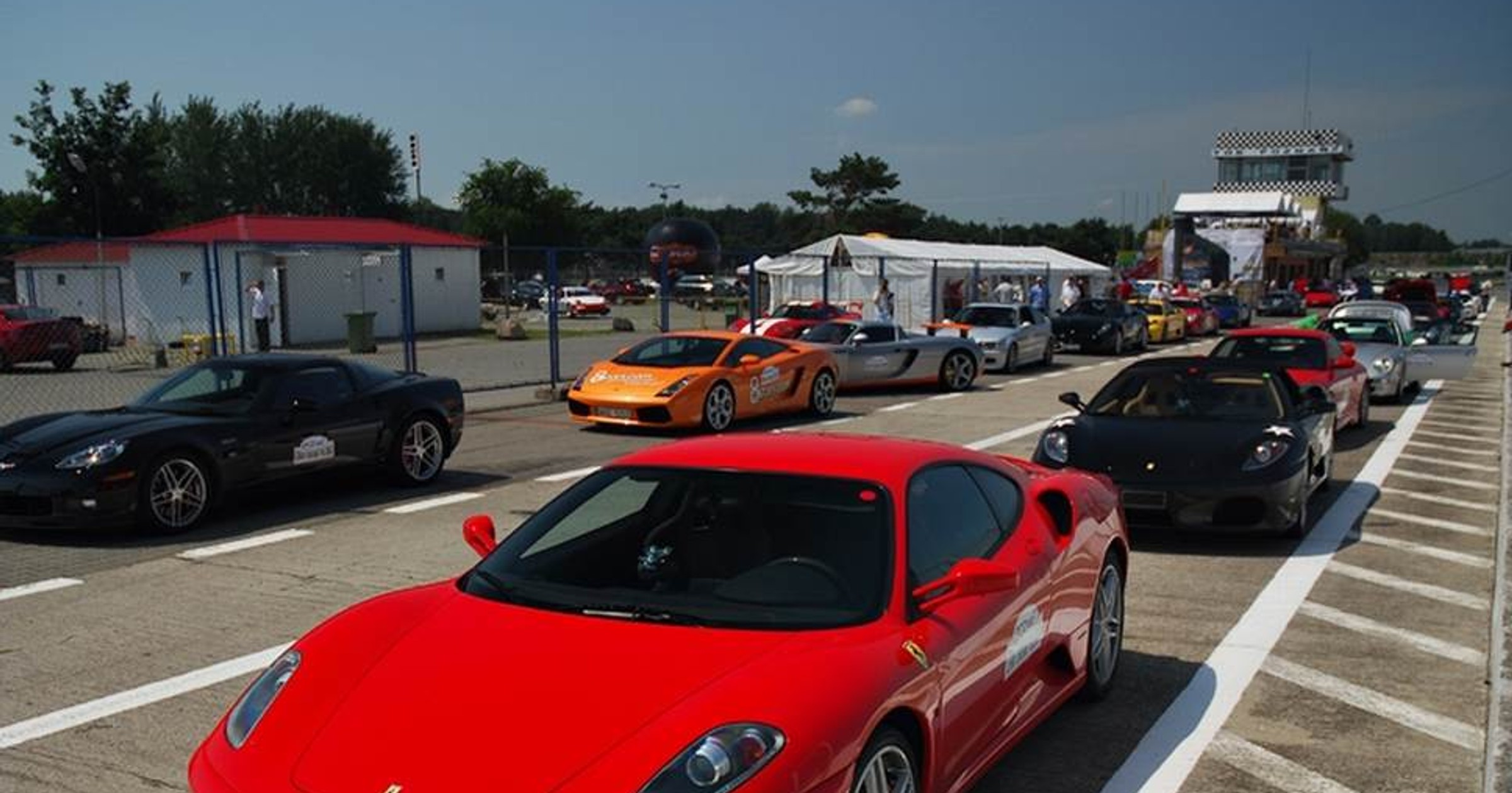 POZnań Gran Turismo Polonia 2009 - najszybsze i najdroższe auta świata w Poznaniu